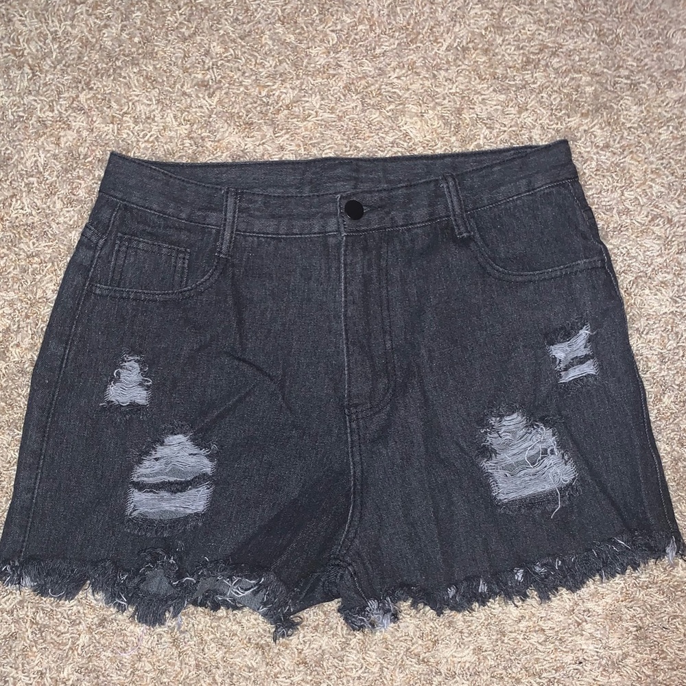 🌟ripped jean shorts